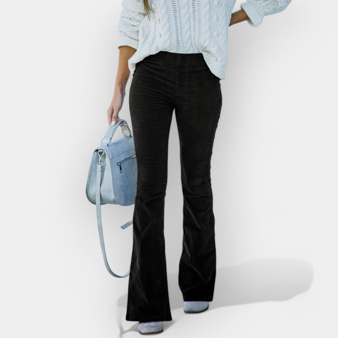 Vysoké kalhoty s širokými nohavicemi